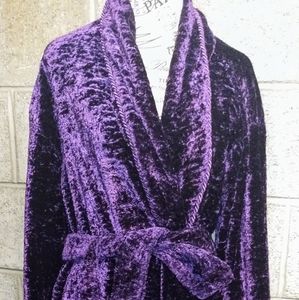 Women's xl robe by essentials